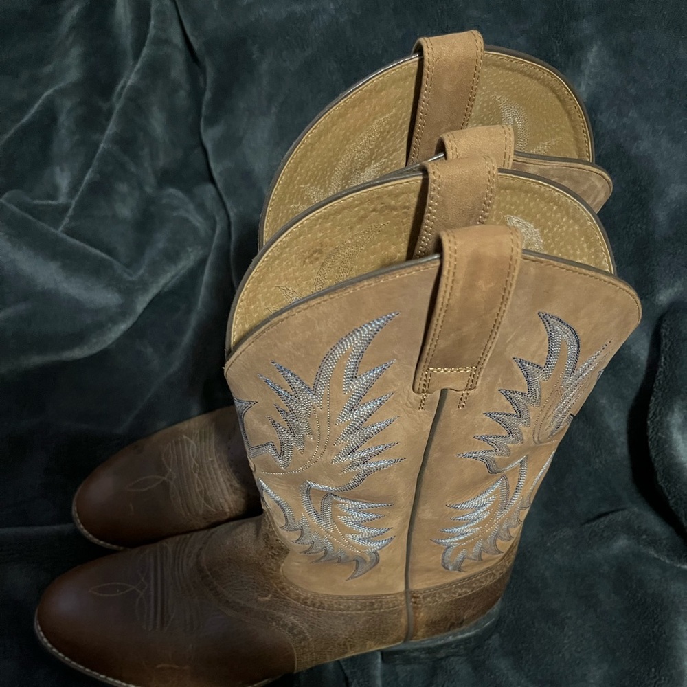 Mens Ariat EUC size 12D boots
